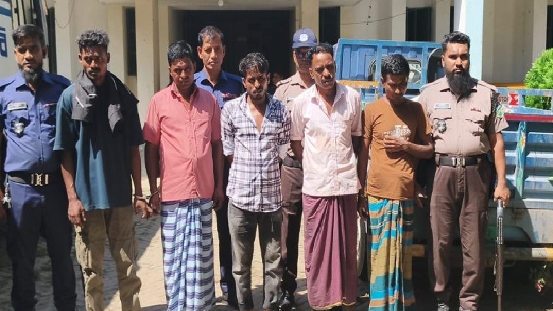 জামালপুরে ঘোড়ার মাংসসহ ৫ জন গ্রেপ্তার