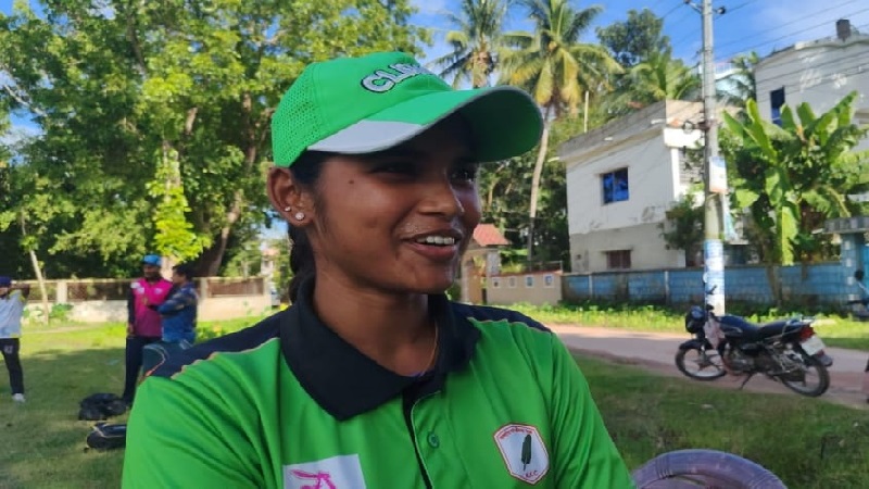 কটূক্তি পেরিয়ে বাইশ গজে বিচারকের ভূমিকায় সাতক্ষীরার রাখি
