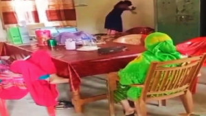 শিক্ষার্থীদের দিয়ে শিক্ষকদের শরীর ম্যাসাজের অভিযোগ!