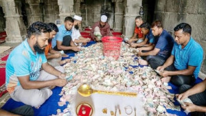 কুসুম্বা শাহী মসজিদের দানবাক্সে মিলল বিপুল টাকা-স্বর্ণালঙ্কার