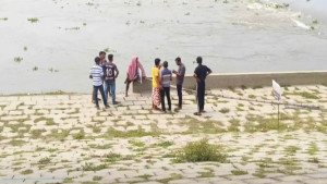 চাঁপাইনবাবগঞ্জে নদীতে ডুবে প্রাণ গেল দুই শিক্ষার্থীর, নিখোঁজ ১
