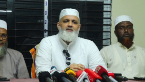 সাঁথিয়ায় মসজিদে হামলা বিএনপির পূর্বপরিকল্পিত: এমপি মোমেন