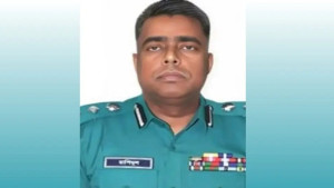 ‘ঝুলায় দেবো’ মন্তব্যে তোলপাড়, পুলিশ সদরদপ্তরে সংযুক্ত রাশিদুল
