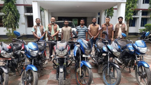 জামালপুরে ১১টি চোরাই মোটরসাইকেলসহ ৯জন গ্রেপ্তার