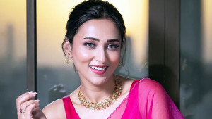 রাতে এখনো ঘুমোতে পারি না: মিমি চক্রবর্তী