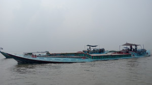 দৌলতদিয়ায় বাল্কহেডে চাঁদাবাজি, দৈনিক আদায় ১০ লাখ
