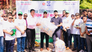 প্লাস্টিক দূষণ রোধে ব্যতিক্রমী উদ্যোগ নিলেন ডিসি জাহিদ