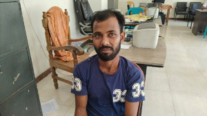 নারায়ণগঞ্জে স্ত্রীকে হত্যার পর ৯৯৯-এ স্বামীর ফোন, আটক ১