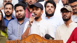 বিএনপির দুর্দিনের নেতাকর্মীরাও নিরাপদ নন: আসিফ মাহমুদ