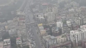 আজ বিশ্বের দূষিত শহরের তালিকায় ষষ্ঠ ঢাকা
