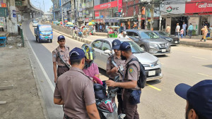 রাজধানীতে ২৪ ঘণ্টায় গ্রেপ্তার ৪২৮
