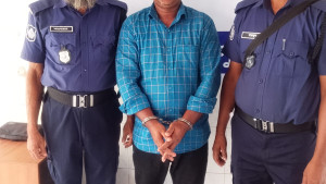 নলছিটিতে সন্ত্রাসবিরোধী আইনে শ্রমিকলীগ নেতা গ্রেফতার
