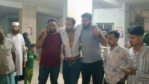 শ্রীপুরে গুলি করে ৩ কোটি টাকা ছিনতাই