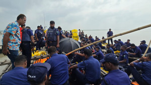 নাটোরের পদ্মা চরে সাঁড়াশি অ্যাকশনে আটক ১৩