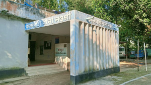 বদলগাছীতে বাবার পাওয়ার টিলারের নিচে পড়ে প্রাণ গেল তিন বছরের শিশুর