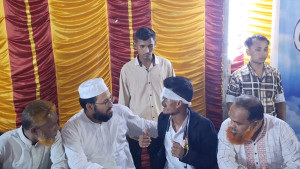জুলাইযোদ্ধা খোকন বর্মনের পূজামণ্ডপ পরিদর্শনে জামায়াত নেতা গোলাম কিবরিয়া