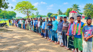 মসজিদ-মন্দিরের খাল দখলচেষ্টা, মদনে ফুঁসে উঠেছে এলাকাবাসী