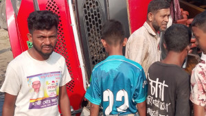 সরাইলে সড়ক দুর্ঘটনায় দুইজন নিহত: আহত ১০