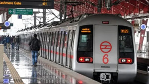 ভারতে সিইসির পদত্যাগ দাবিতে বিক্ষোভ, ১১ মেট্রোস্টেশন বন্ধ