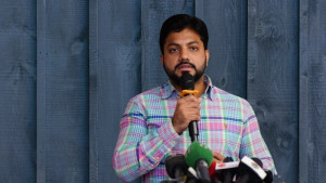 পদত্যাগের নির্দেশকে ‘সেরা পরামর্শ’ বললেন ইশরাক