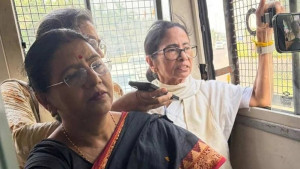 দিল্লিতে মমতা বন্দ্যোপাধ্যায়সহ একাধিক বিরোধী নেতা আটক