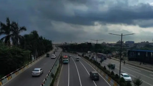 ঢাকার আকাশ আজ মেঘলা থাকার আভাস