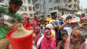 ওএমএসে কমছে চাল-আটার বরাদ্দ, খাদ্যনিরাপত্তায় শঙ্কা