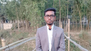 ট্রাকের সঙ্গে সংঘর্ষে প্রাণ গেল মোটরসাইকেল চালক