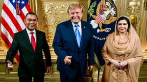 ট্রাম্পের সঙ্গে নৈশভোজের ছবি শেয়ার করলেন প্রধানমন্ত্রী