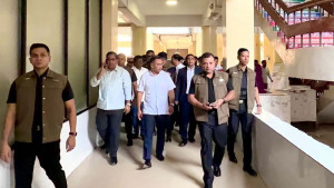 কুয়েত মৈত্রী হাসপাতালকে পরিচ্ছন্নতার জন্য ৭ দিনের আলটিমেটাম