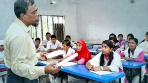 ২৫-৩৫ বছর চাকরি, তবু একই পদে অবসর