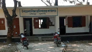 প্রাথমিক শিক্ষায় বৈষম্য: কোথাও শিক্ষক সংকট, কোথাও পূর্ণ জনবল