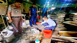 চকরিয়ায় ভোক্তা অধিকারের অভিযানে ৬ প্রতিষ্ঠানকে জরিমানা