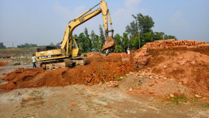 সুবর্ণচরে অবৈধ ইটভাটা গুঁড়িয়ে মালিককে ২ লাখ টাকা জরিমানা
