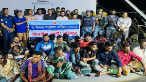মেঘনায় ইলিশ শিকারের দায়ে ২৪ জেলের কারাদণ্ড