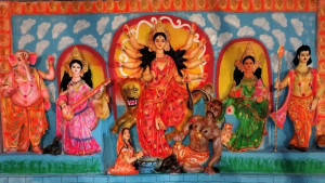 ঢাকের তালে, শঙ্খের সুরে তজুমদ্দিনে দুর্গোৎসবের আমেজ