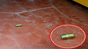খুলনায় এবার ঘরে ঢুকে বাথরুমে গুলি
