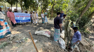 জামায়াত ও এলাকাবাসীর স্বেচ্ছাশ্রমে সড়ক সংস্কার