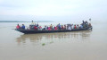কাজীপুরে চরাঞ্চলবাসীর যাতায়াতে নৌকাই ভরসা