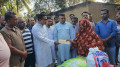 আগুনে ঘর পুড়ে নিঃস্ব নূরজাহান, পাশে দাঁড়ালেন ওয়াদুদ ভূঁইয়া এমপি