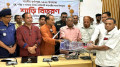 বোরহানউদ্দিনে শারদীয় দুর্গাপূজা উপলক্ষে অসহায়দের মাঝে শাড়ি বিতরণ