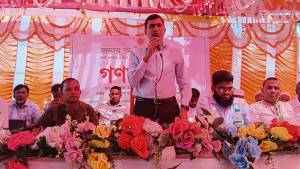 গণশুনানিতে ইউনিয়ন ভূমি কর্মকর্তার বিরুদ্ধে নানা অনিয়মের অভিযোগ