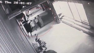 ডিবি পরিচয়ে ছাত্রদল নেতাকে তুলে নিয়ে রাতভর নির্যাতন