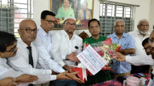 বিচার প্রার্থী মানুষের পক্ষে আইনজীবীদের আন্তরিকভাবে কাজ করার আহ্বান এমপি মোশাররফের