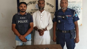 আখাউড়ায় দুই হাজার পিচ ইয়াবাসহ কারবারি গ্রেপ্তার