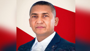এমপি নয়নকে নিয়ে রিটের প্রতিবাদ