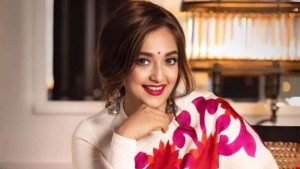 মানুষের তুলনায় পশুদের বিশ্বাস করা সহজ: মোনালি