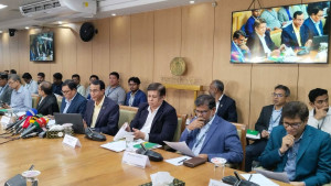 কাটেনি মূল্যস্ফীতির ঝুঁকি: নীতি সুদহার অপরিবর্তিত ৯.৫০ শতাংশে