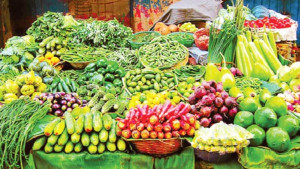 মৌসুমি সবজি বাজারে, দাম নাগালের বাইরে