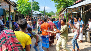 পাওনা টাকা চাওয়ায় দোকানে হামলা-ভাঙচুর